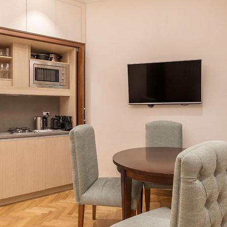 900 Apartments Lazio, Emilia & La Corte ローマ 部屋 写真