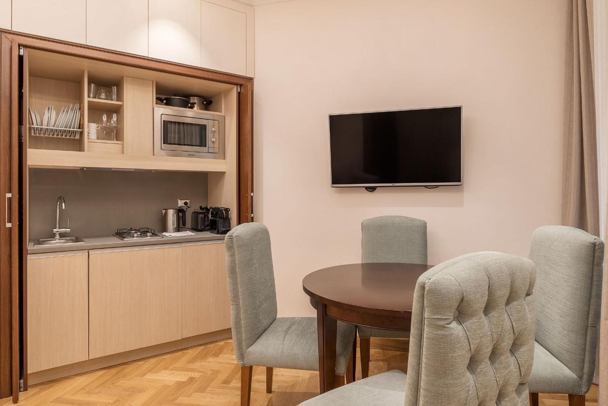 900 Apartments Lazio, Emilia & La Corte ローマ 部屋 写真